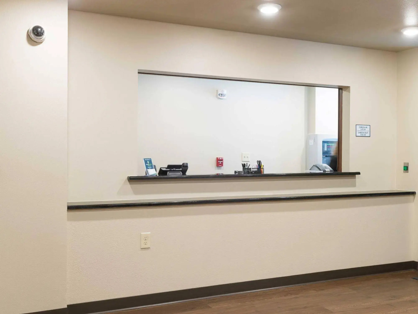 WoodSpring Suites Lafayette