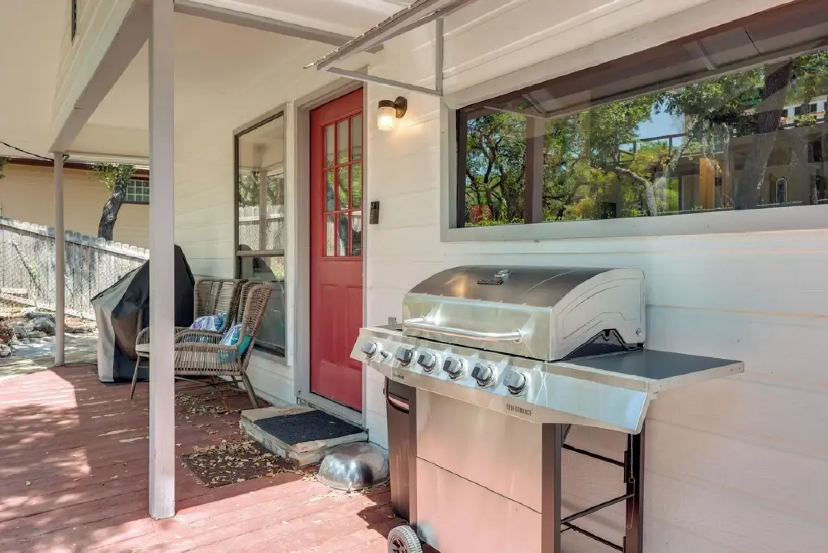 Canyon Lake Rental w/ Balcony & Lake Views