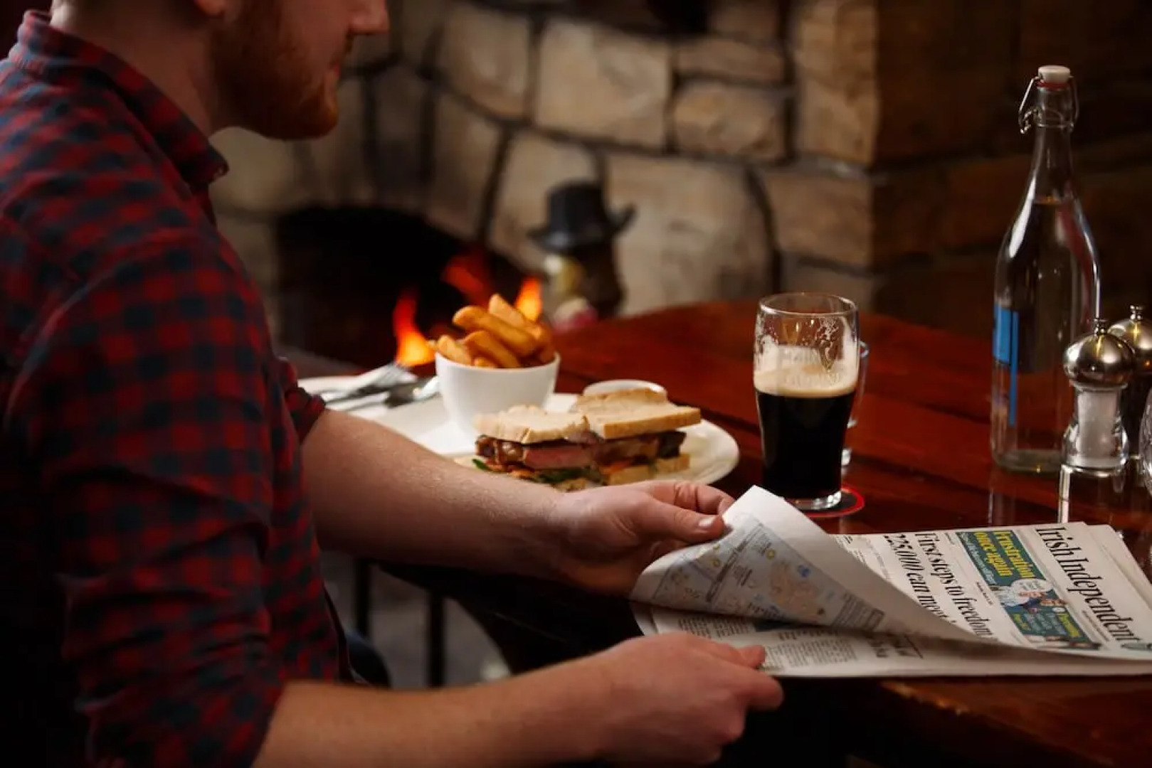 Horse and Jockey Hotel