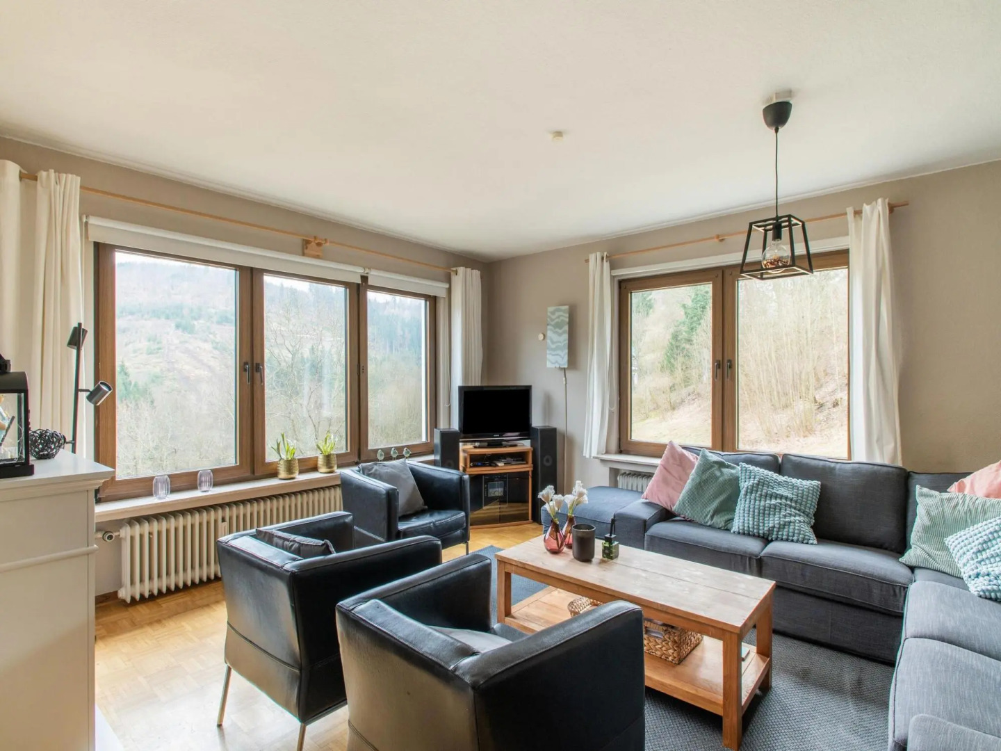 Spacious Holiday Home With Private Terrace