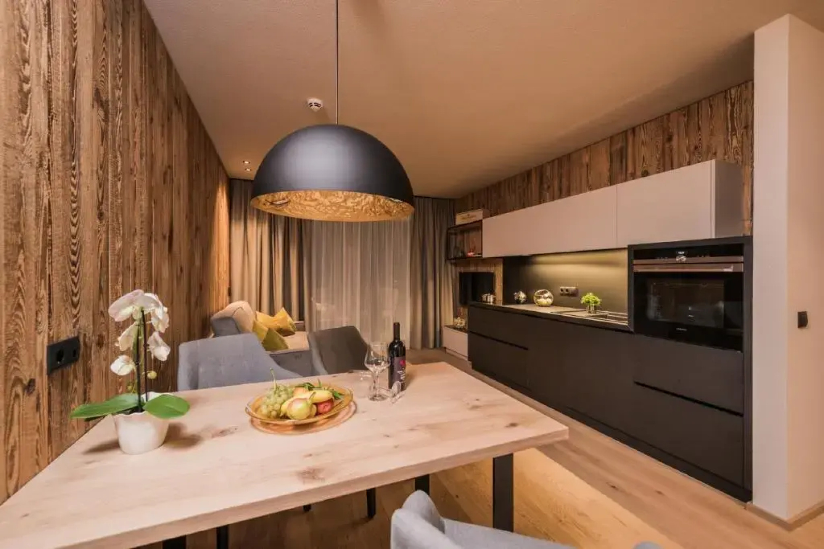 K1 Mountain Chalet Luxury Home