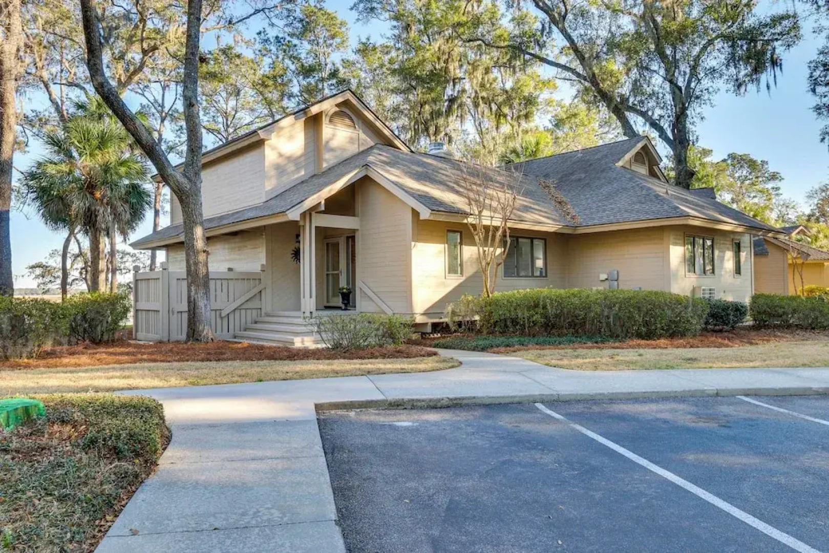 Waterfront Home on Dataw Island: Golf & Amenities!