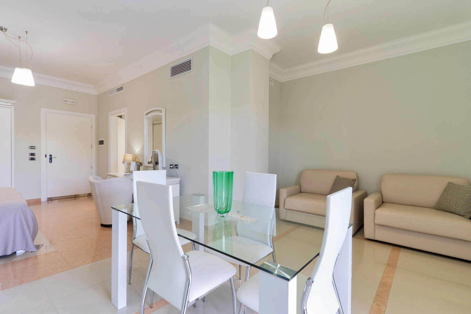 Victoria Palace Hotel & Zen Wellness