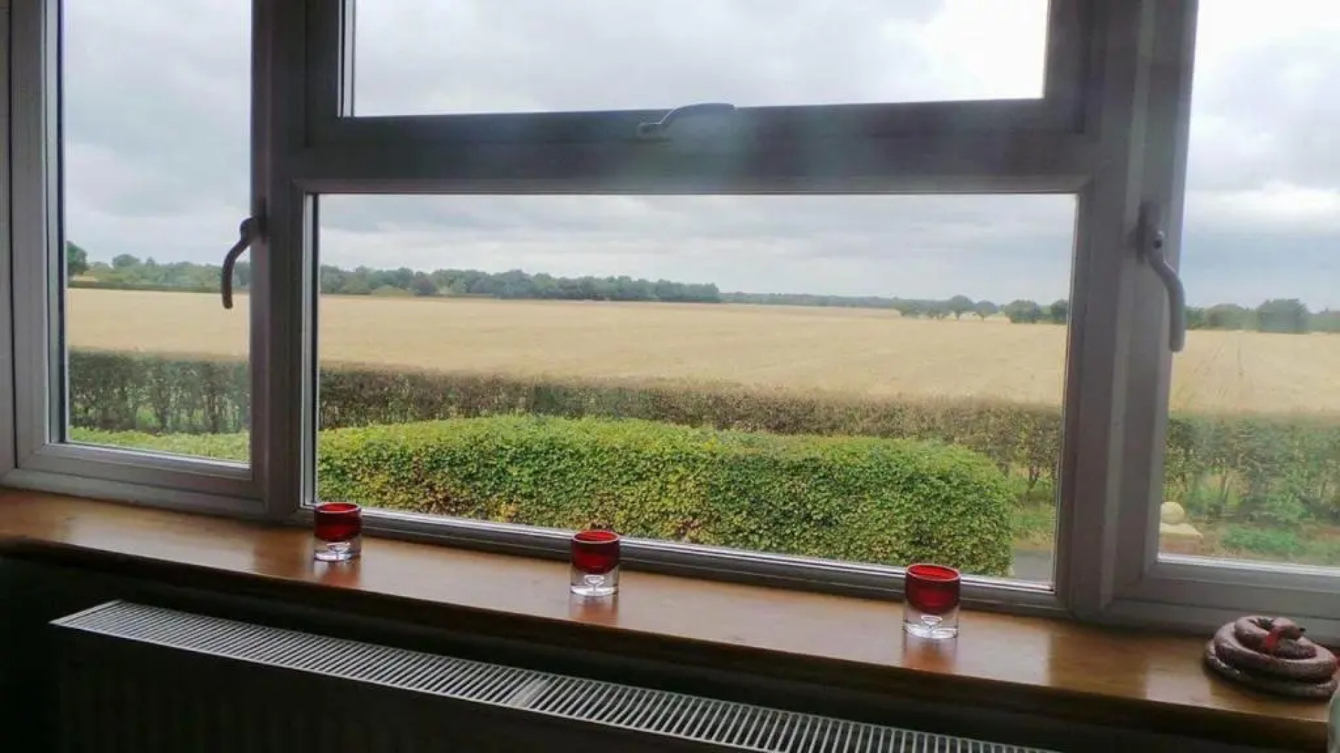 Chimneys Bed  Breakfast