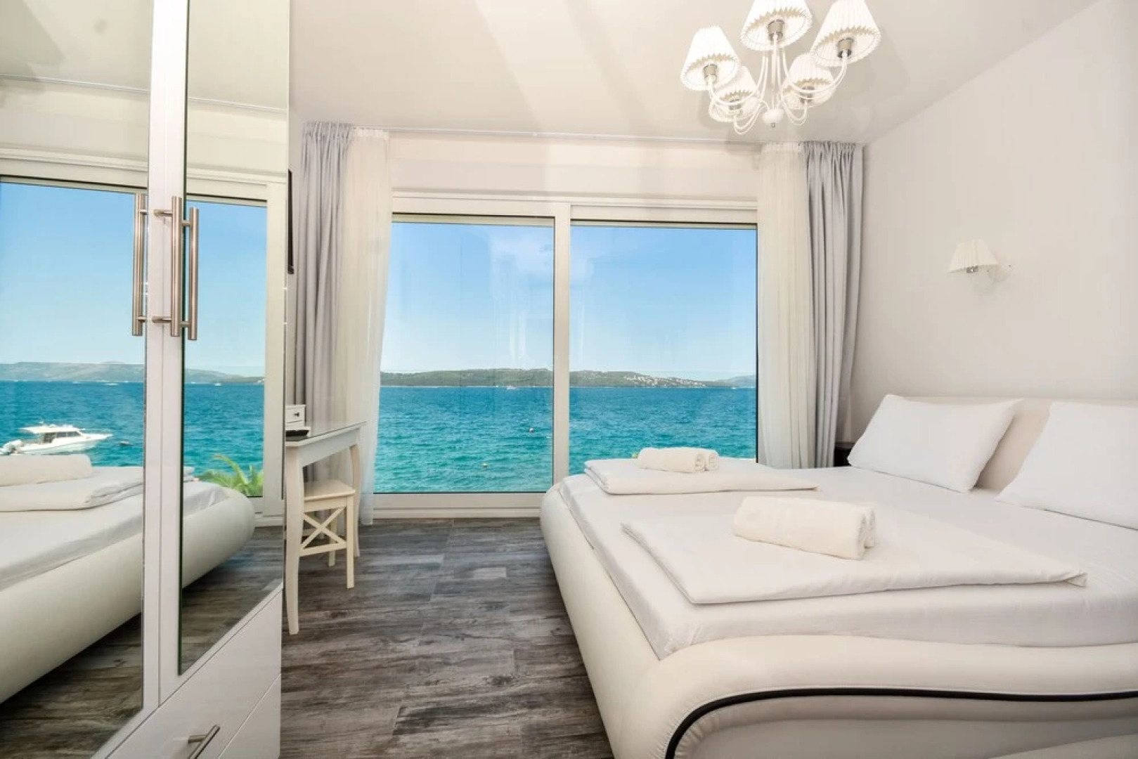 Livingstone Beach House