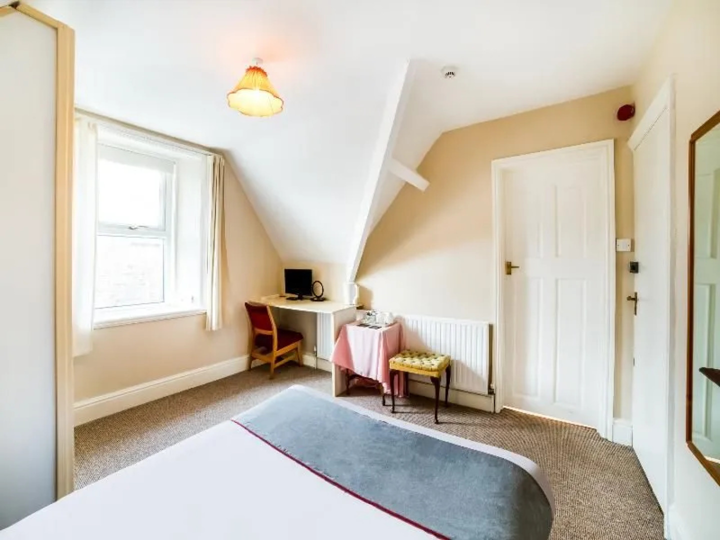 The Briary Hotel - Guest House