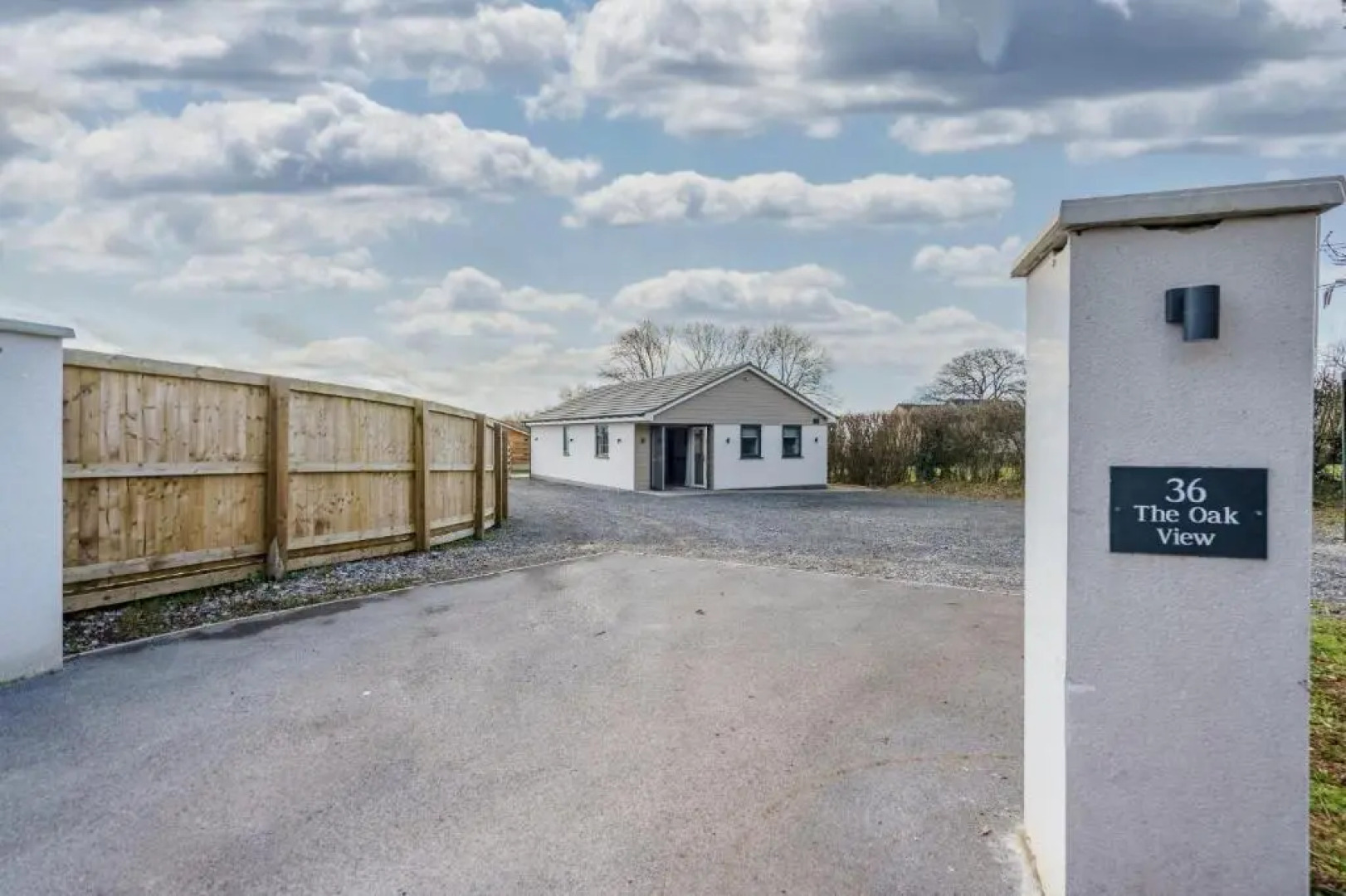 Fantastic and Sleek 3BD Home Wrington Bristol