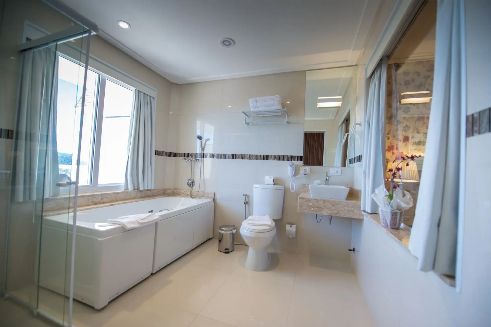 Chris Wellness Resort Hotel