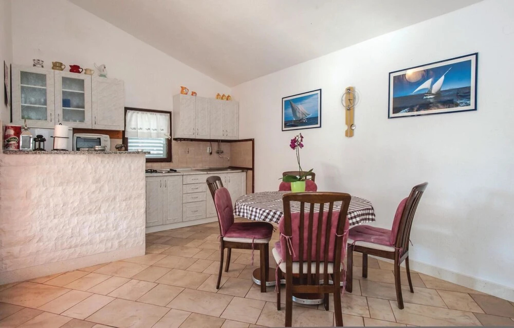 Nice Home in Vinisce With Wifi and 5 Bedrooms