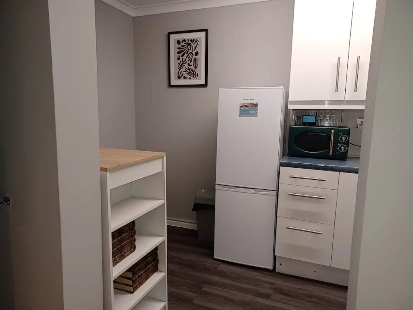 MALTING-GREEN DOOR-One Bedroom Apartment