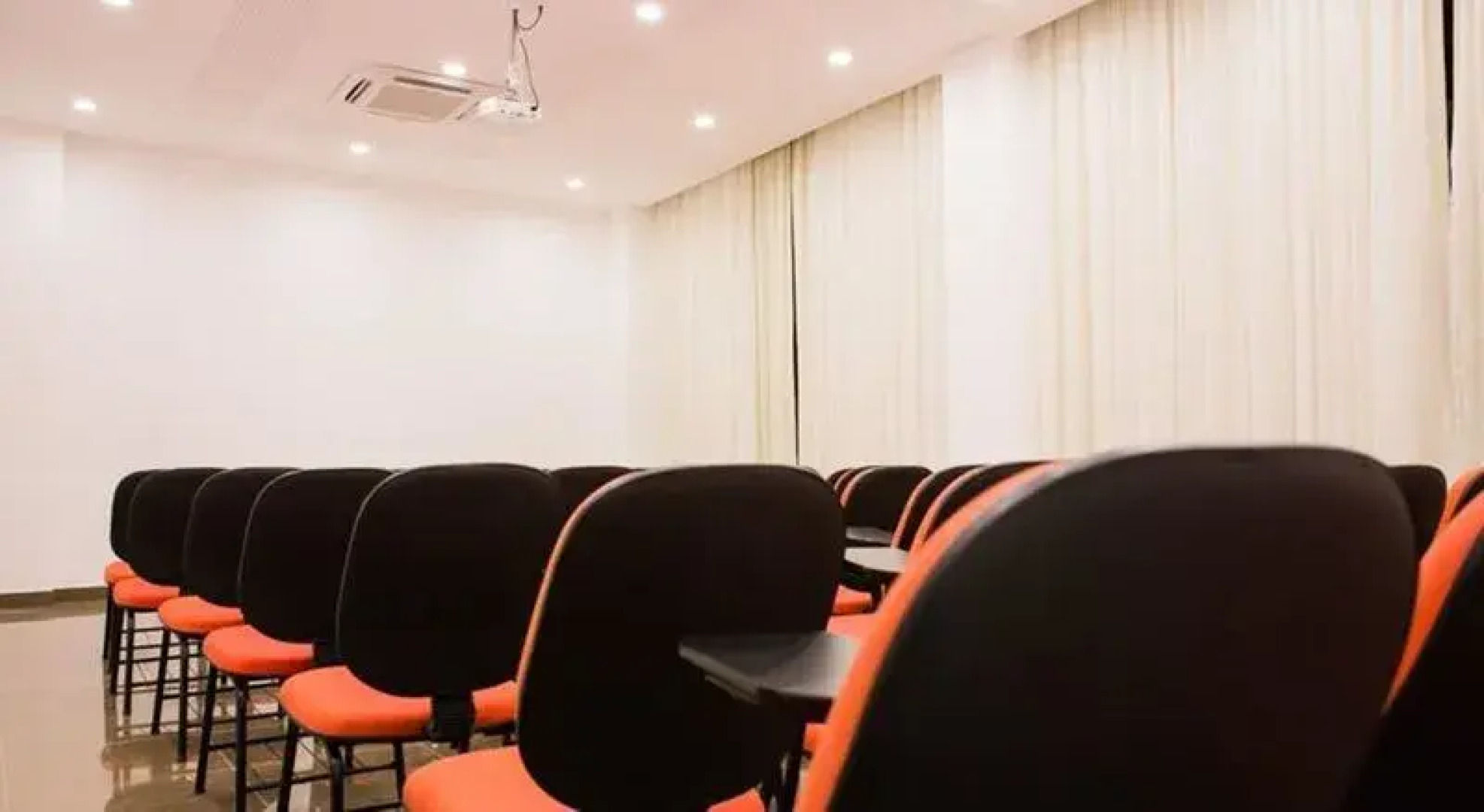 TRYP by Wyndham Varginha Cafe Royal