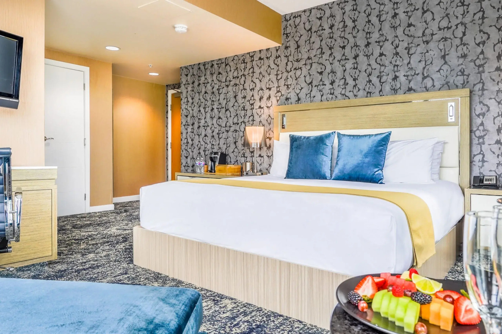 Executive Plaza Hotel Metro Vancouver