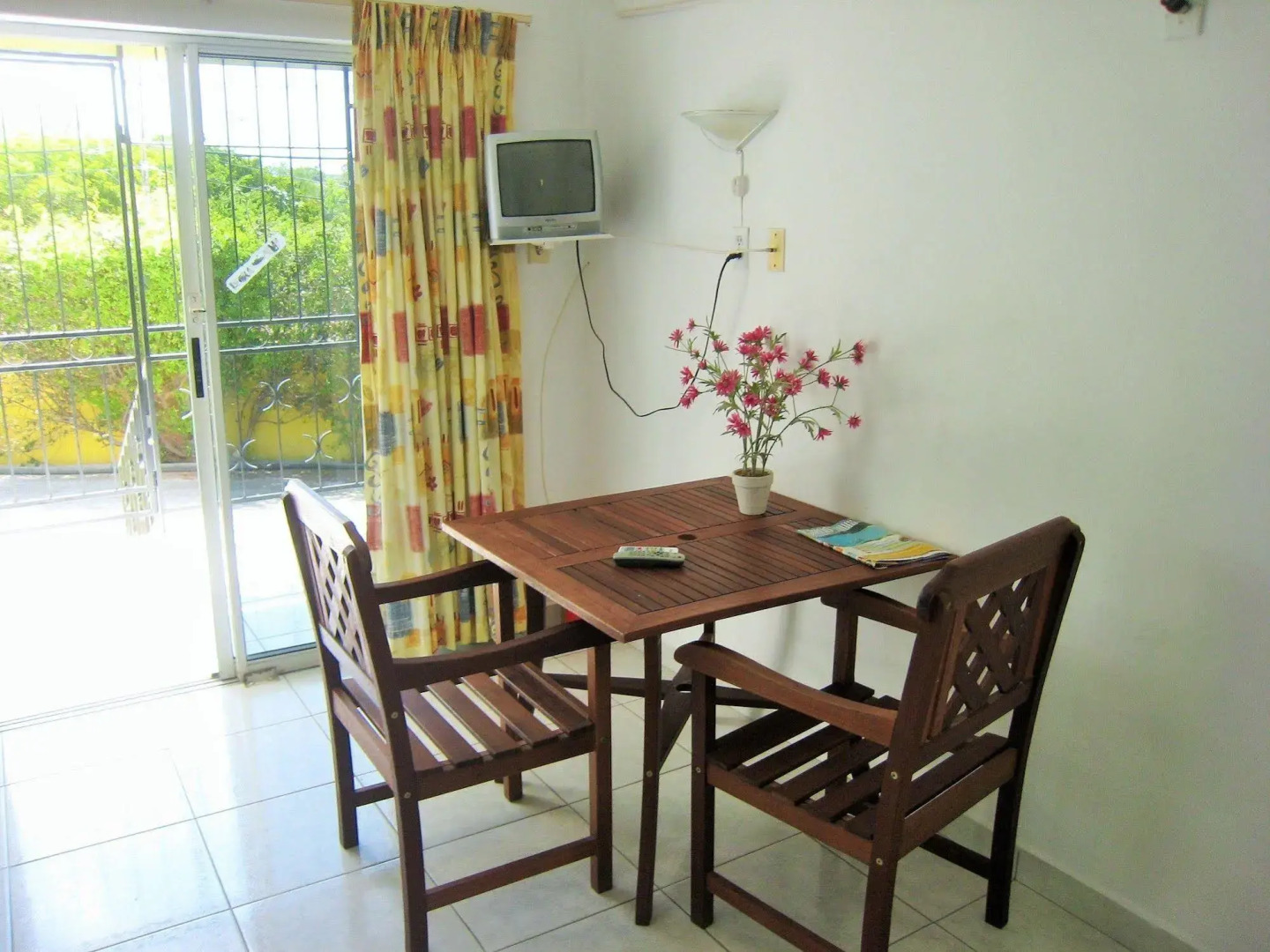 Alablanca Apartments, Residents Inn