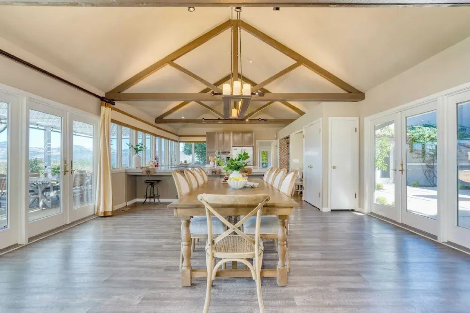 Sonoma Sunshine by Avantstay Countryside Views