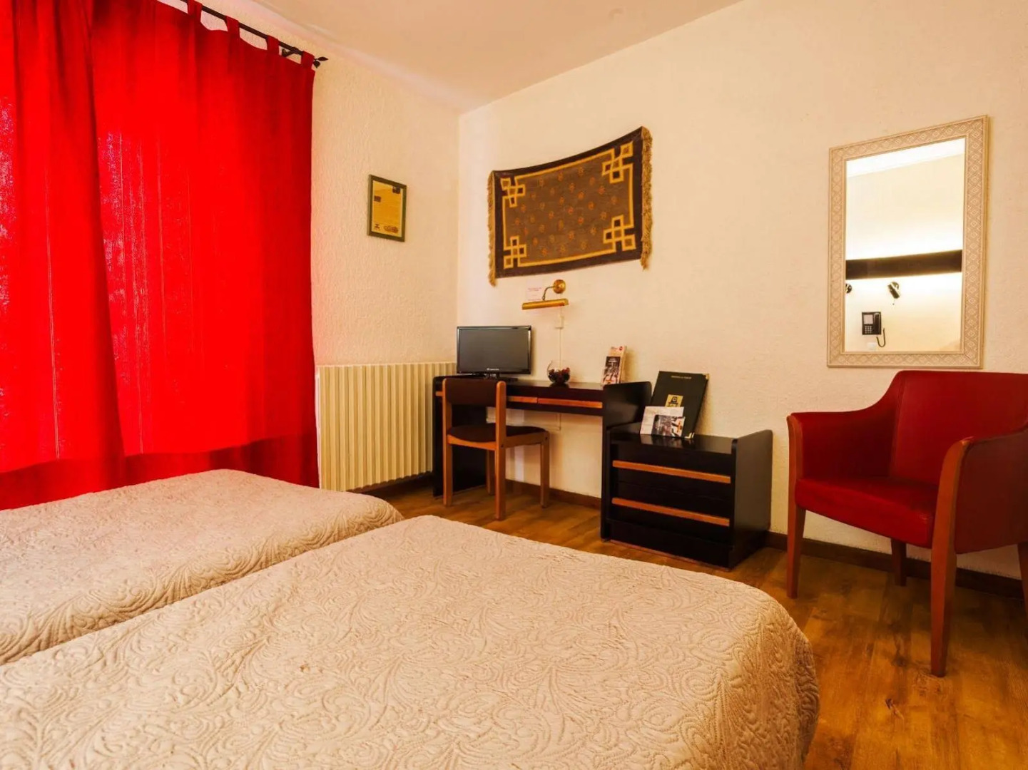 Logis Auberge Du Peras