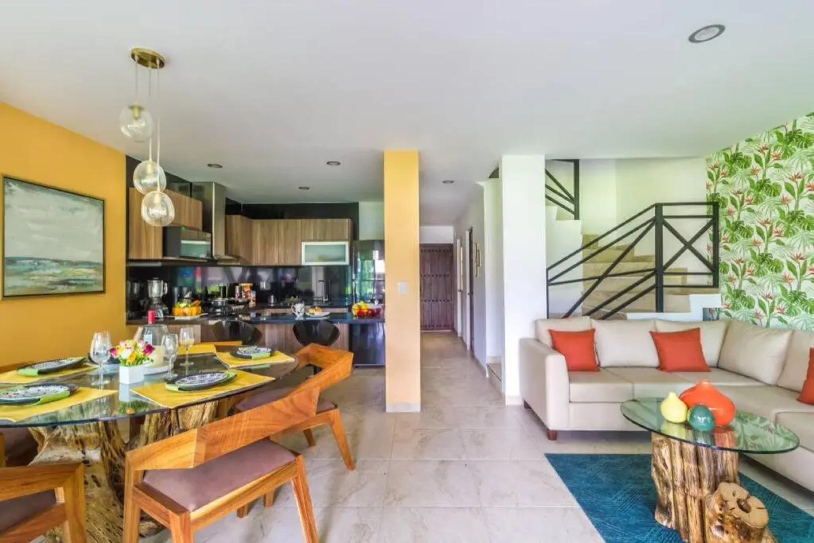 Amazing House with Jacuzzi, BBQ, Pool, Rooftop+