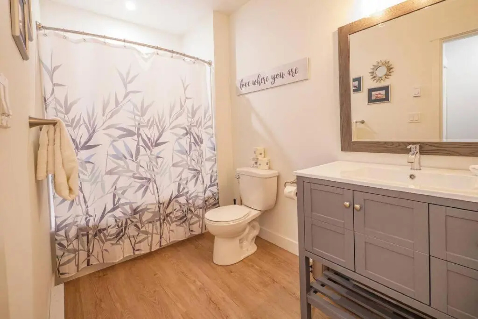 Storm Bay, Modern 1 Bed Suite and Chefs Kitchen