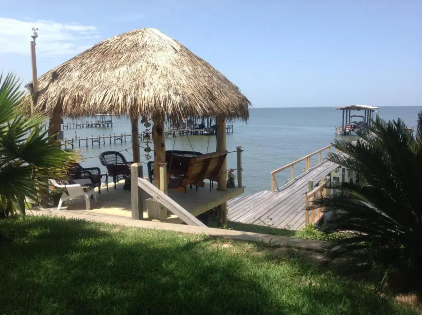 Come Friday Cottages on the Bay