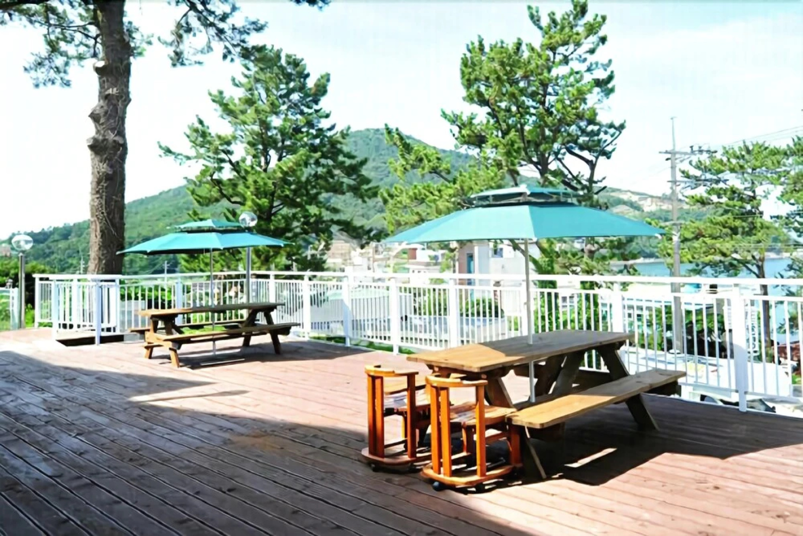 Yeosu Sea Side Pines Pension