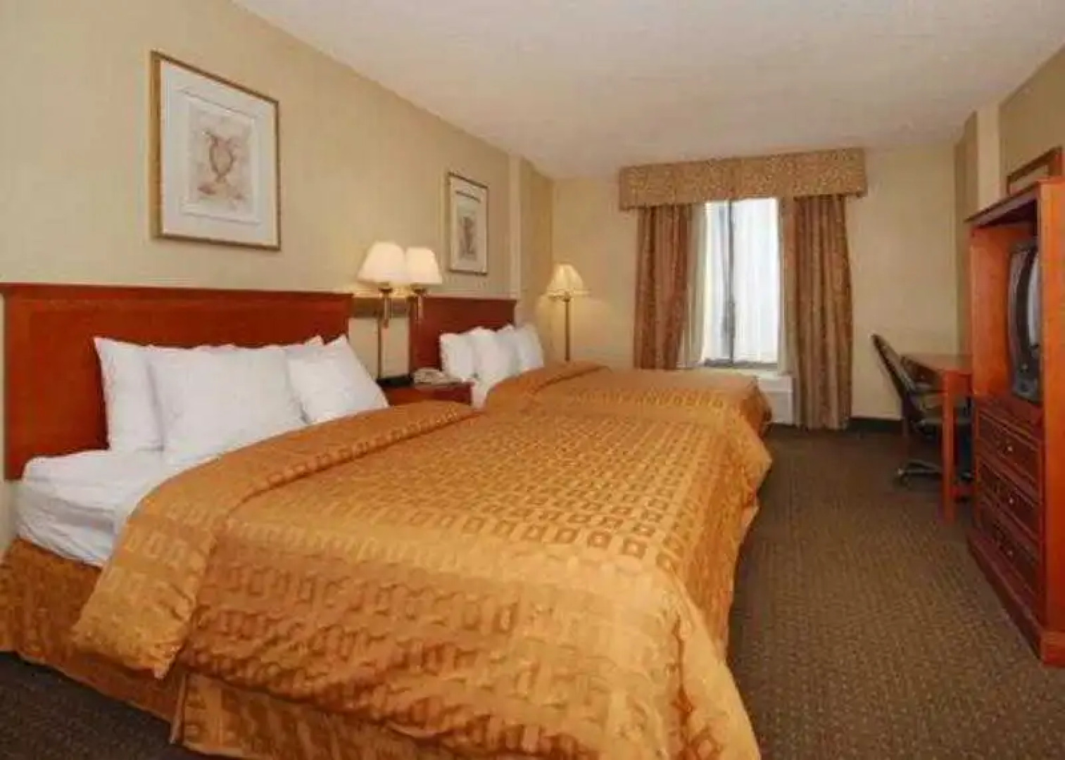 The Clarion Hotel & Suites Conference Center