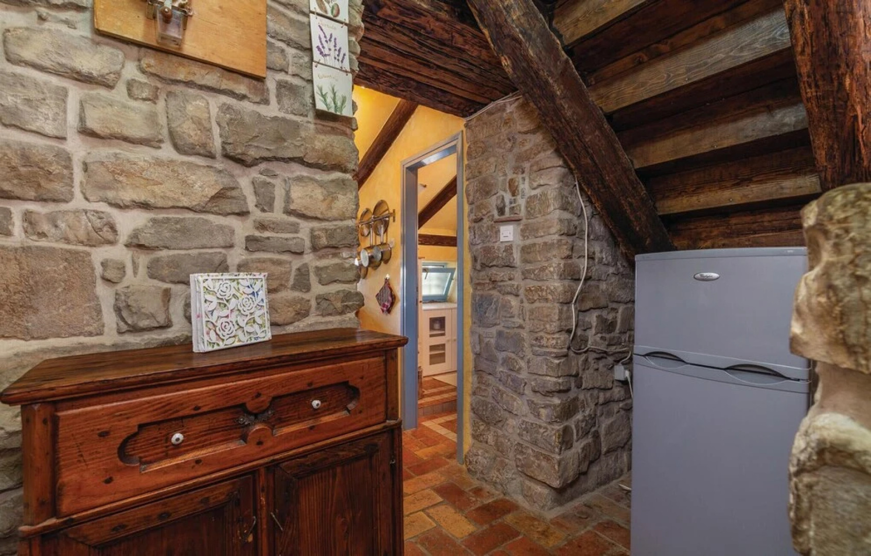 Stunning Home in Groznjan With Wifi and 3 Bedrooms