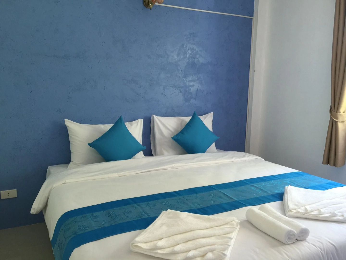 The Royhanna Beach House