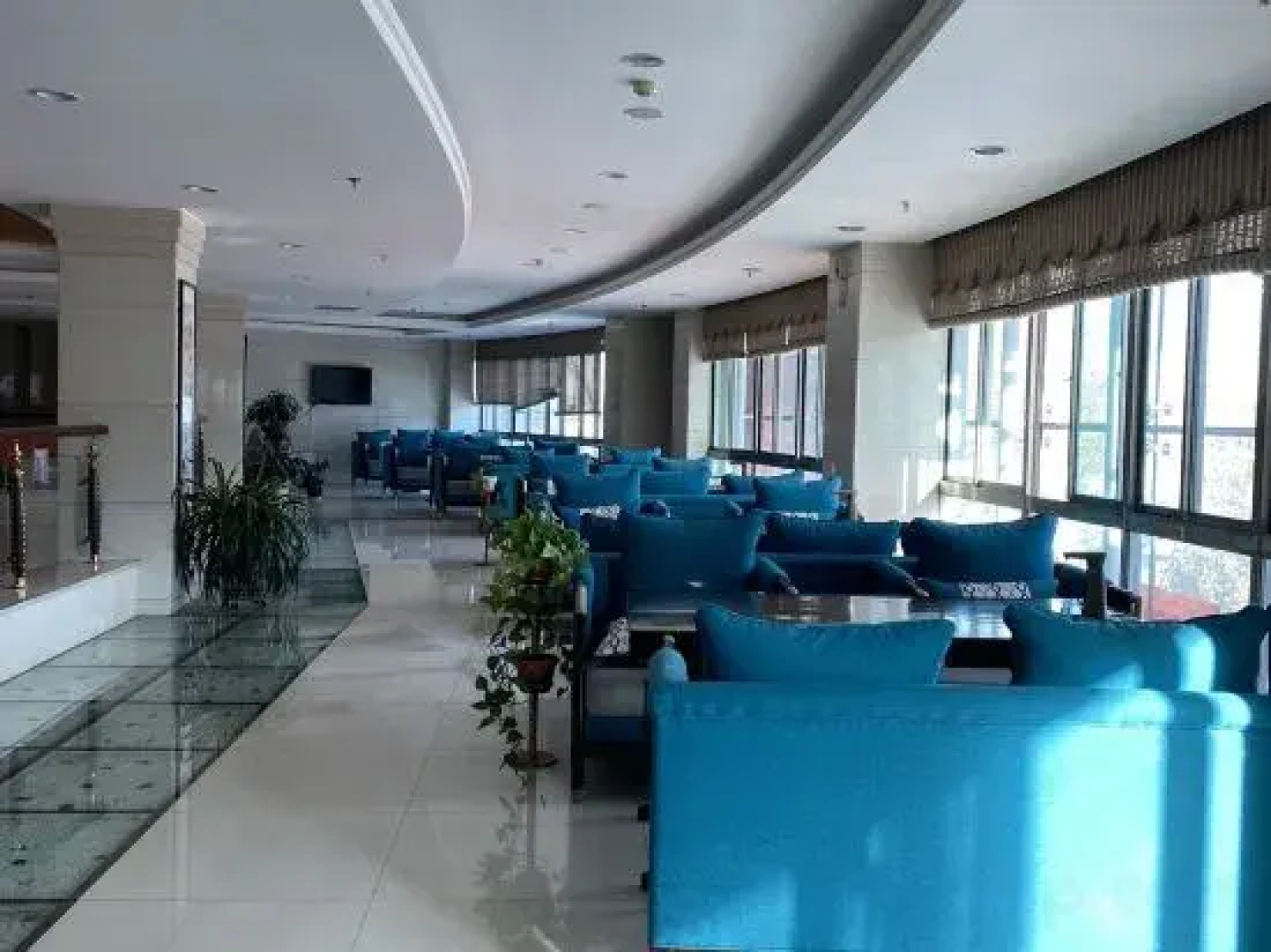 Jiuquan Chuangtong Business Hotel (Municipal Government Yumen Oilfield Company Branch)