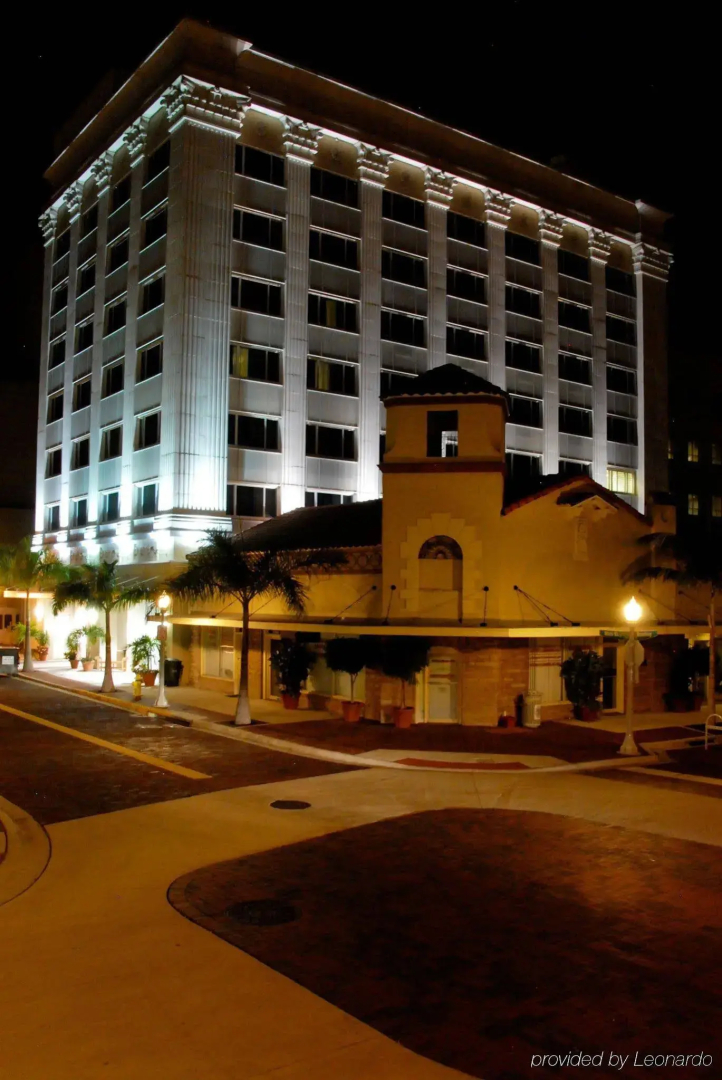 The Banyan Hotel Fort Myers, Tapestry Collection by Hilton