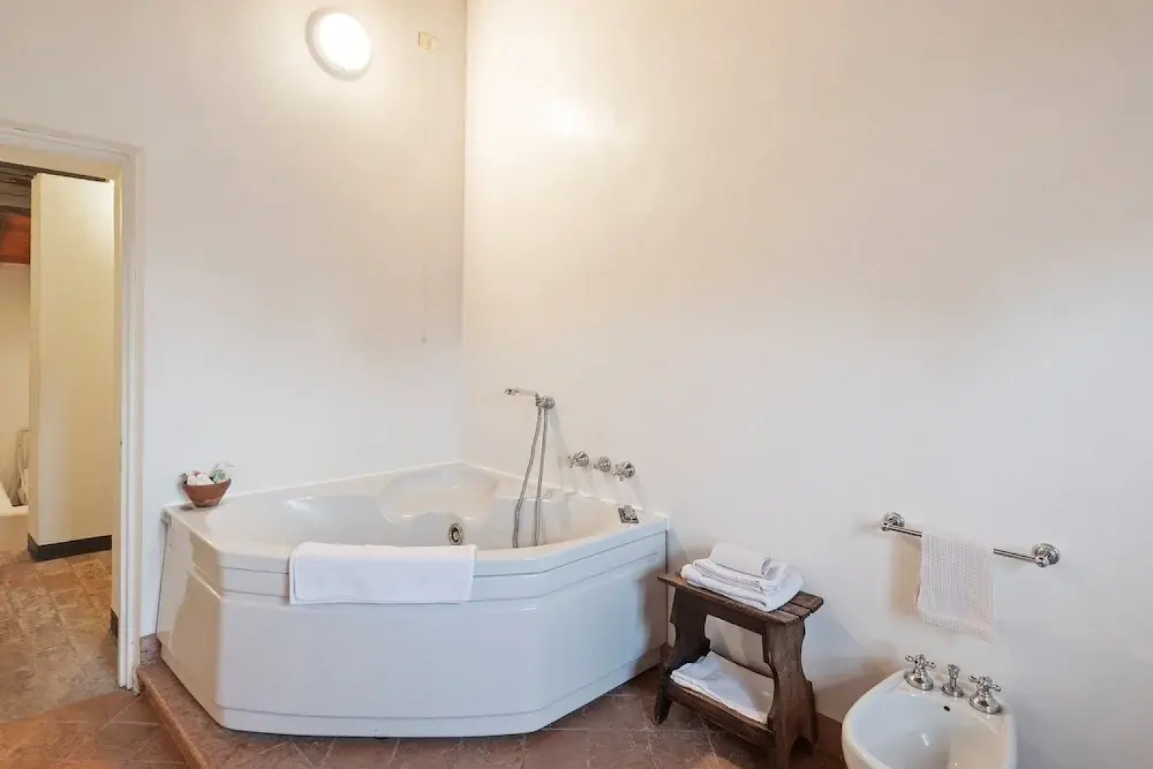 Villa in Lombardy Near Po River