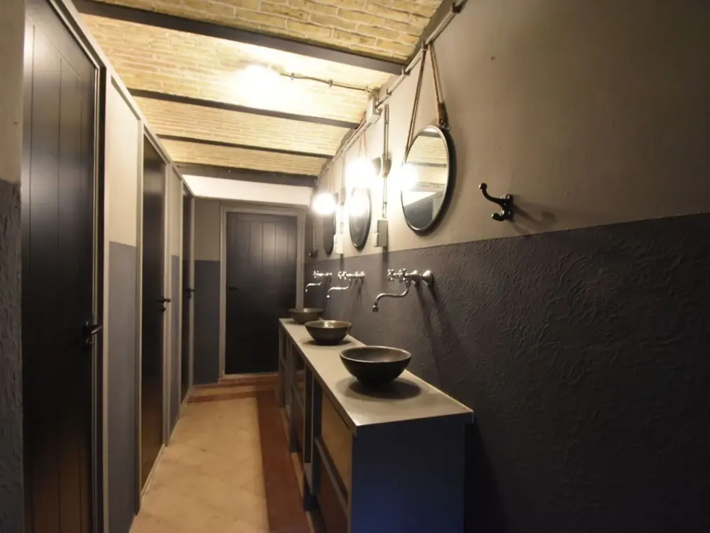 Luxurious Holiday Home in Enkhuizen With Parking