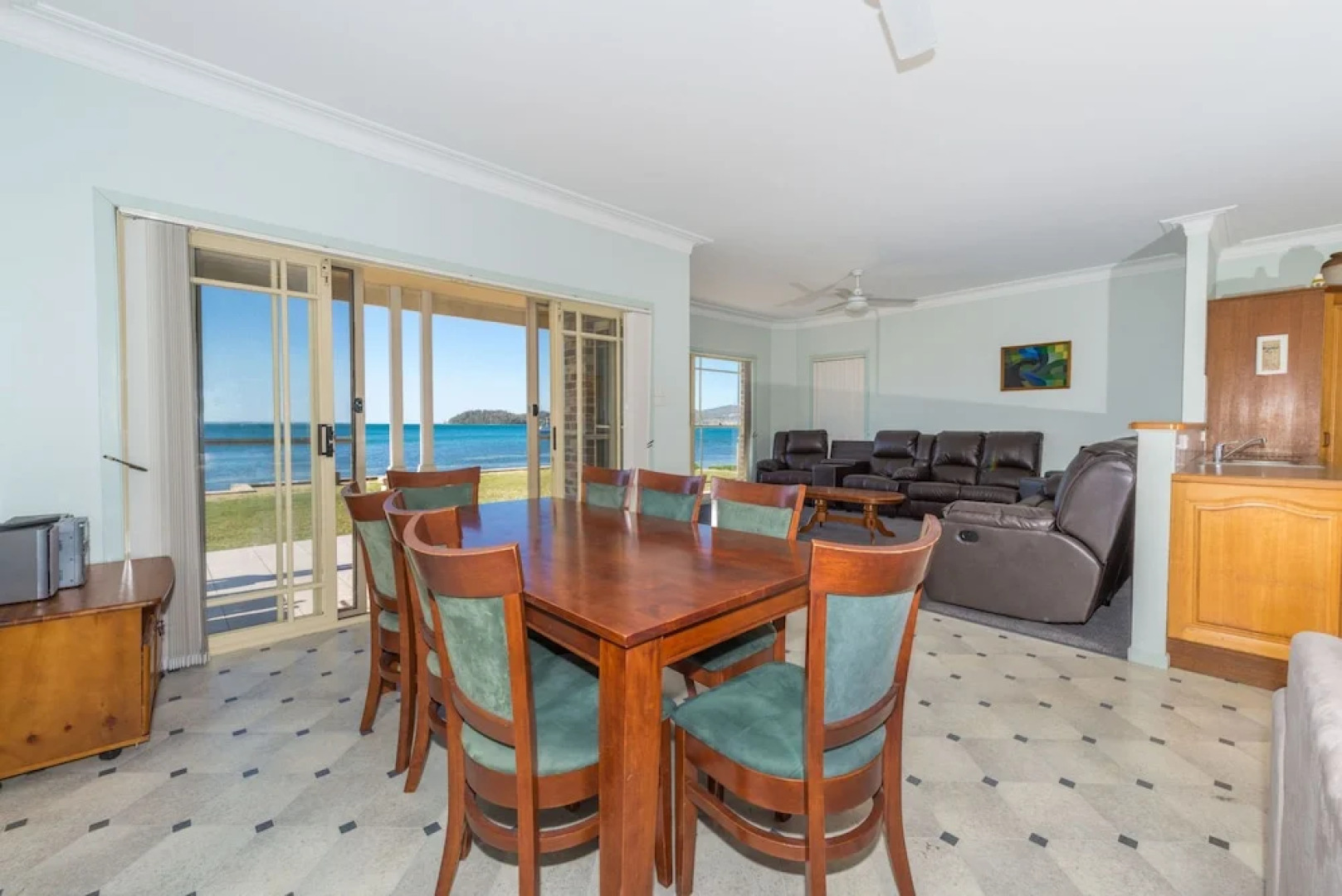 Cook St 4 - Salamander Bay