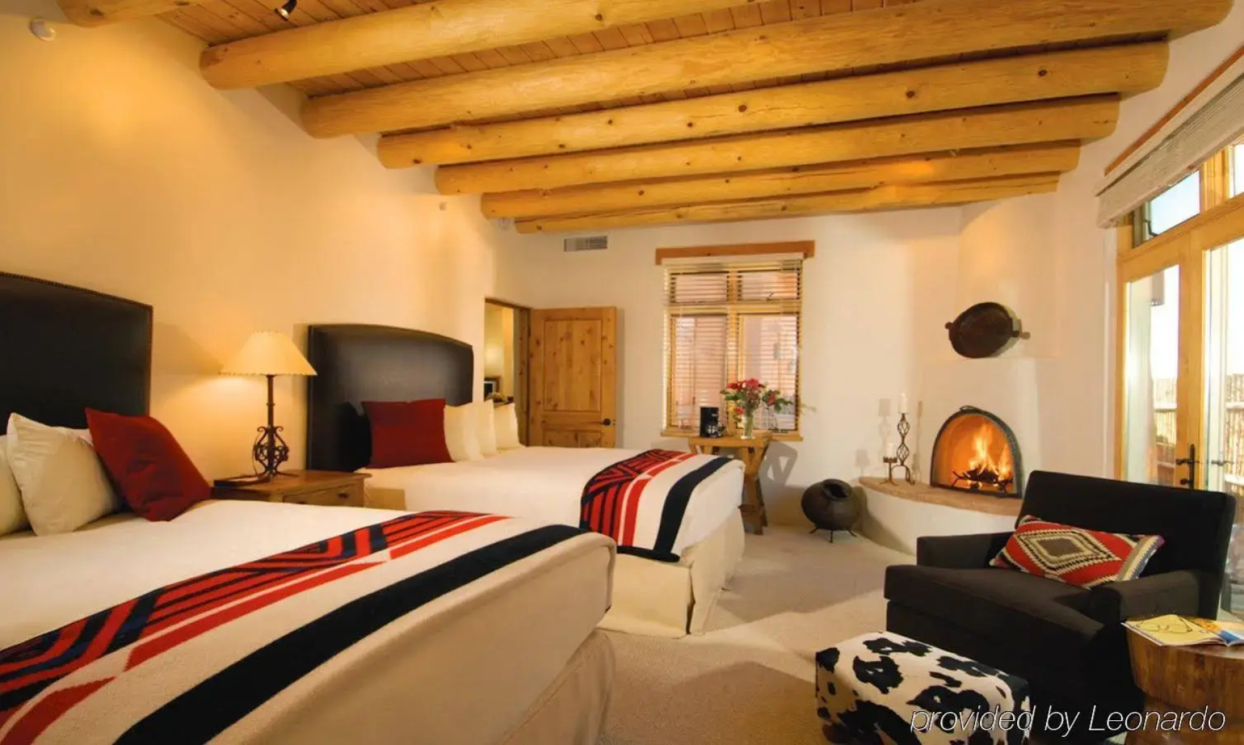Bishop's Lodge, Auberge Collection