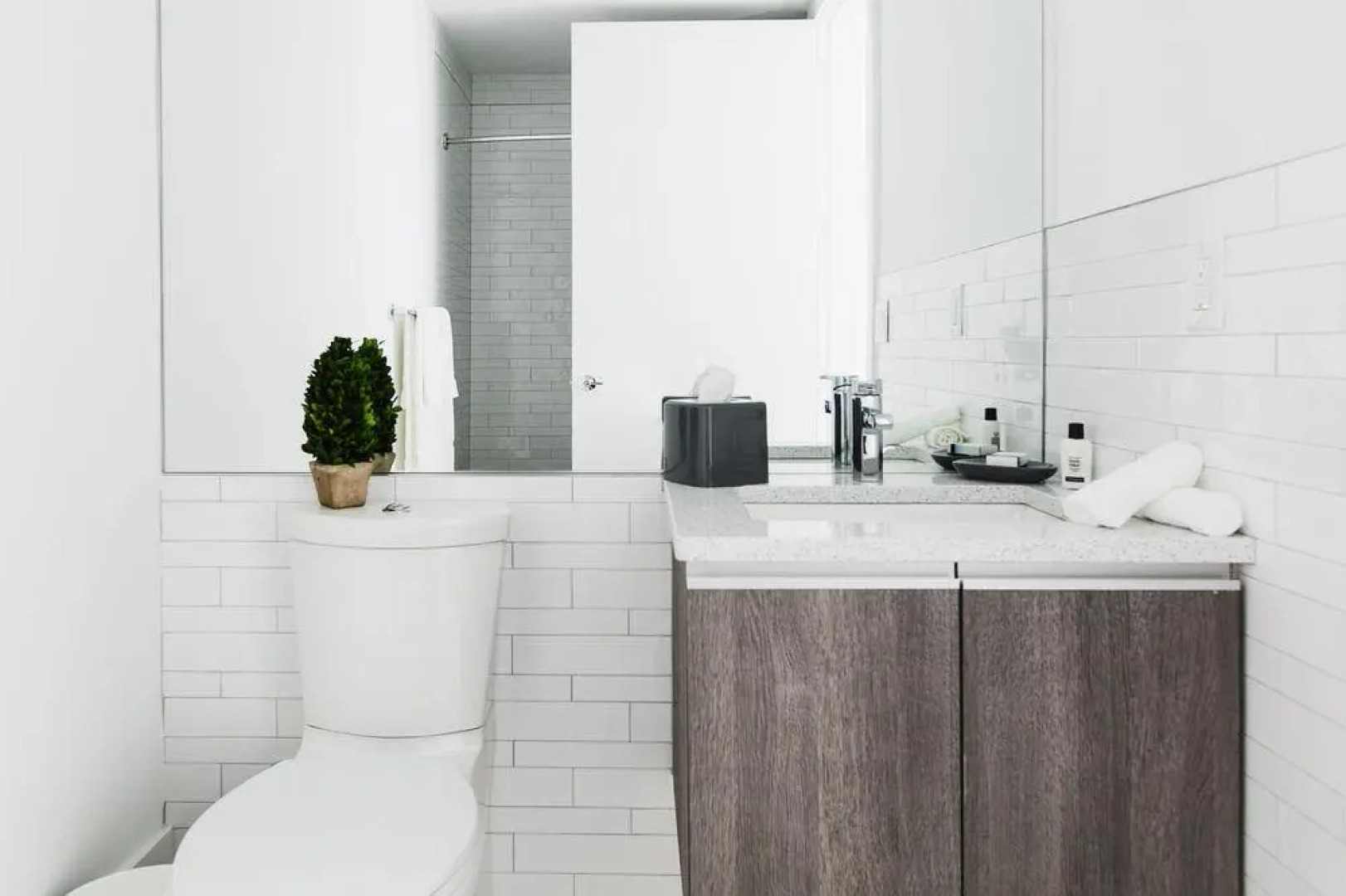 Sky City Apartments at the Novia