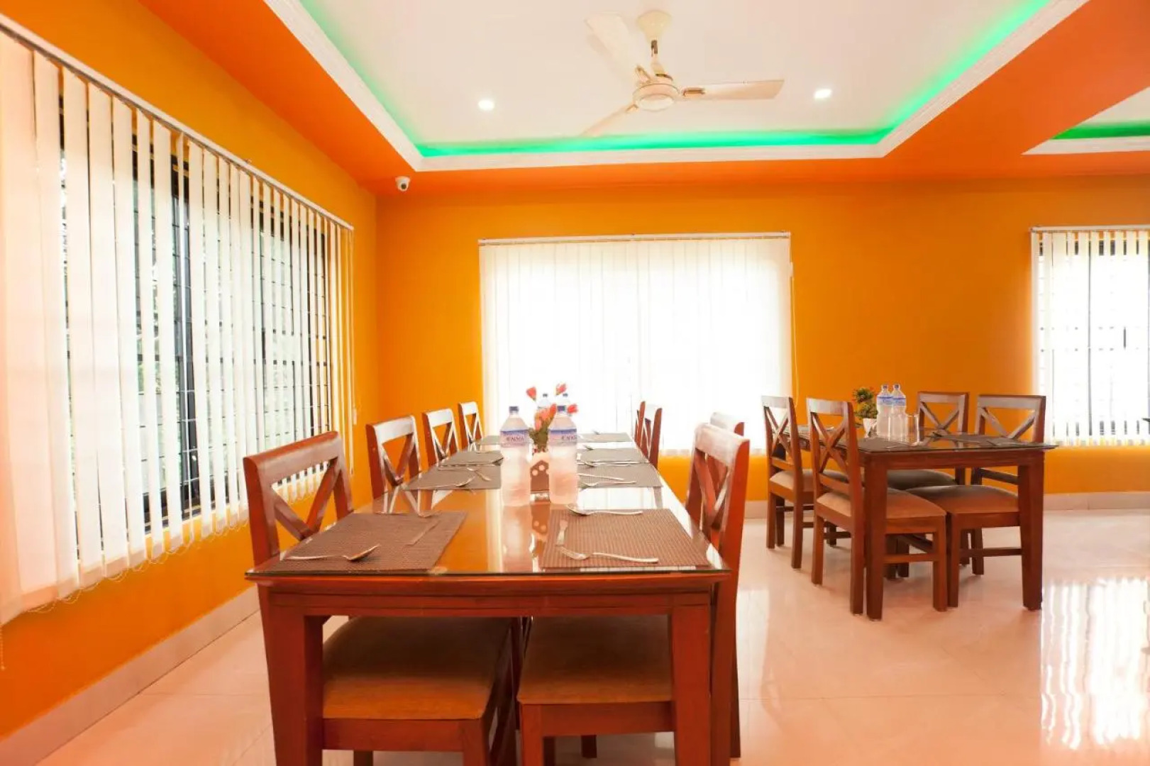 Hotel The Holy Birth By OYO Rooms