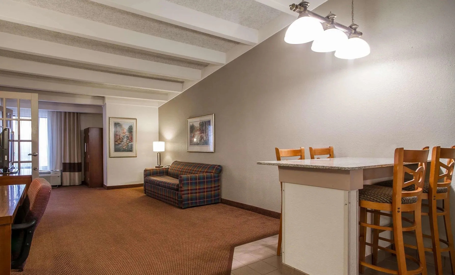 Comfort Inn & Suites Madison - Airport