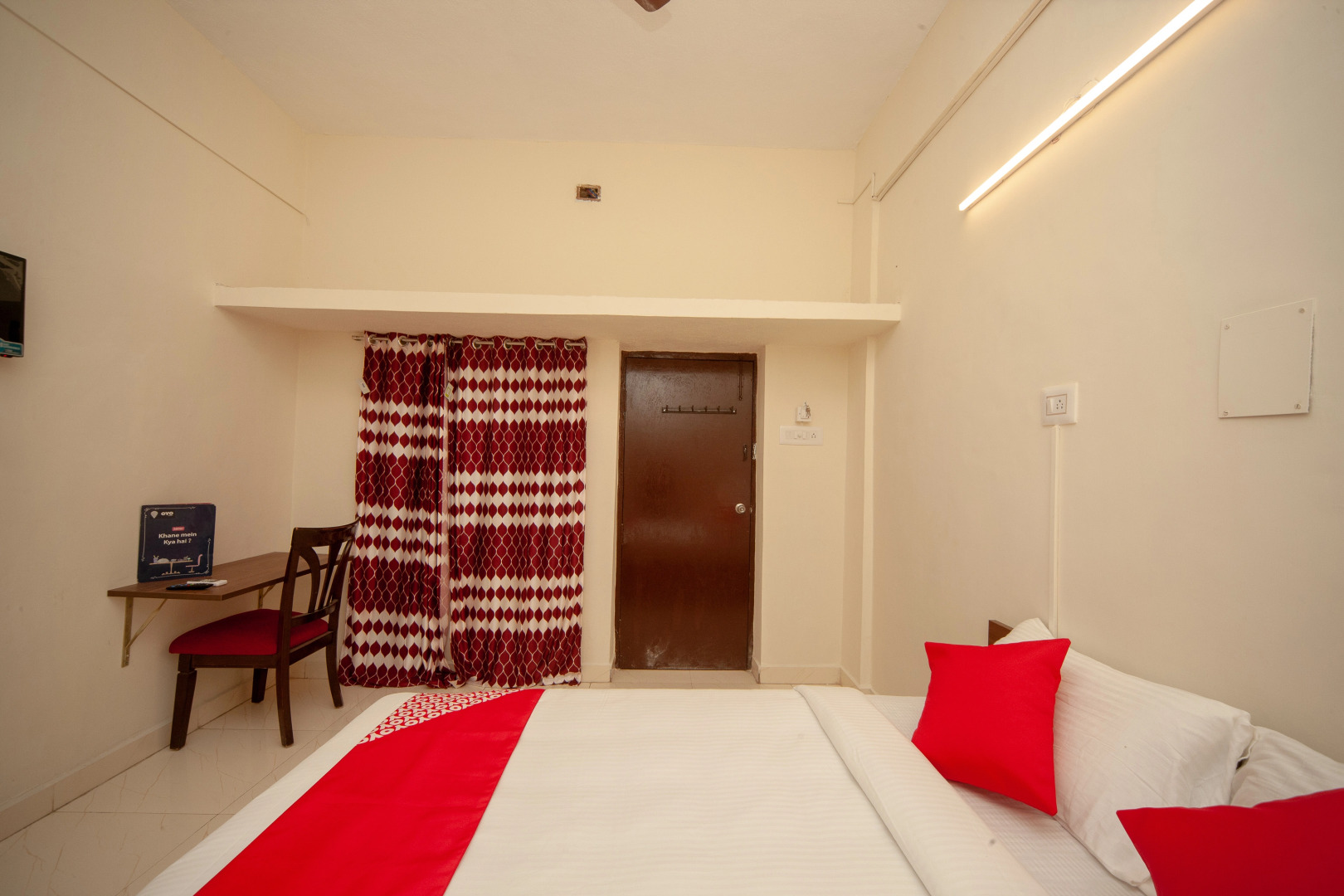 OYO Flagship 24454 OMR Hindustan Univ