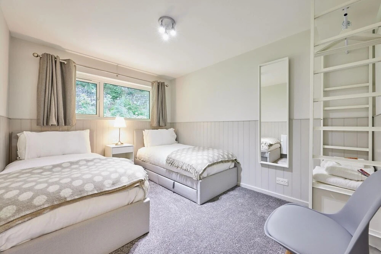 Host Stay Robin s Nest