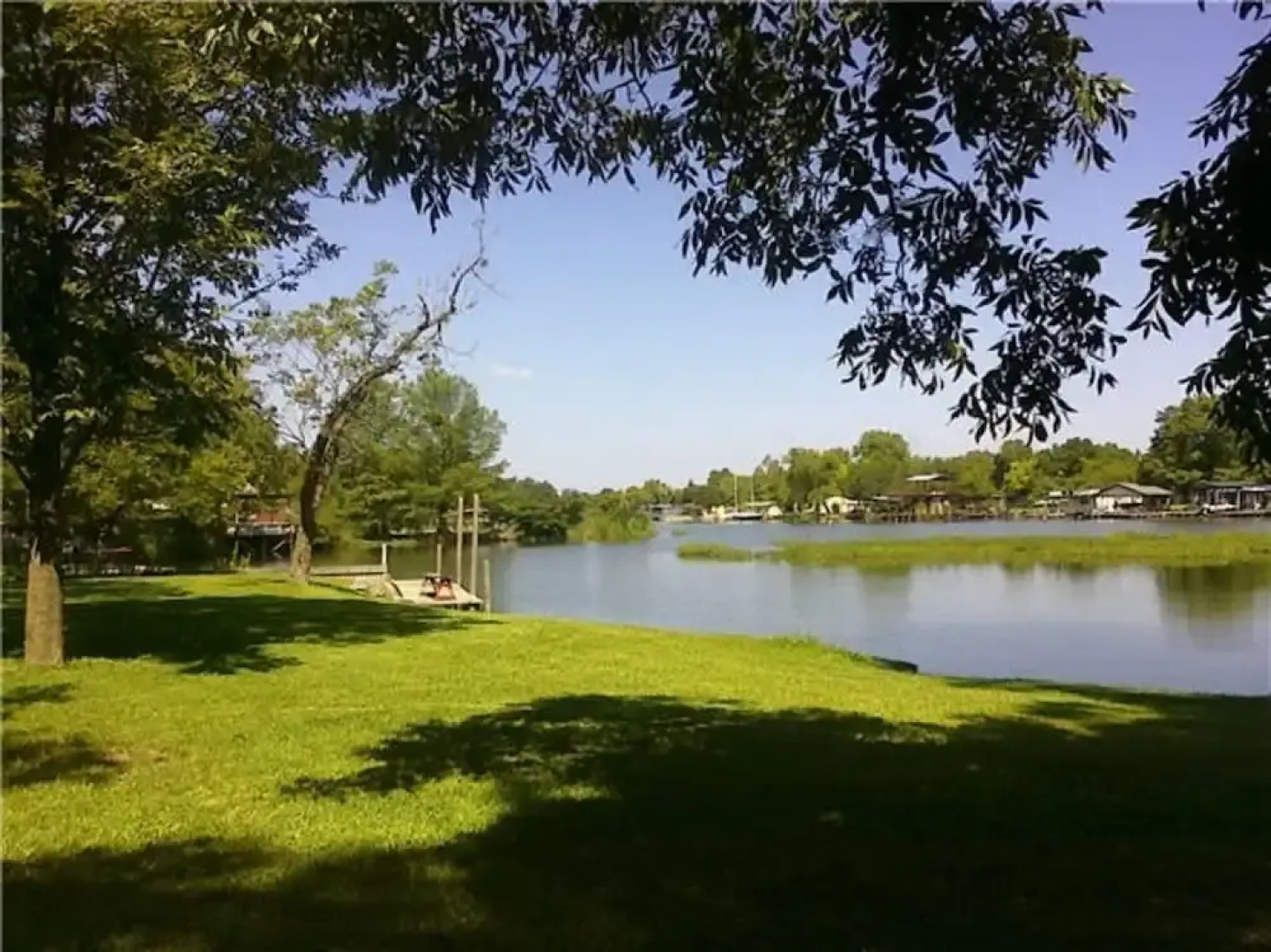 Constant-level Lake LBJ - 3 BR Sleep 12