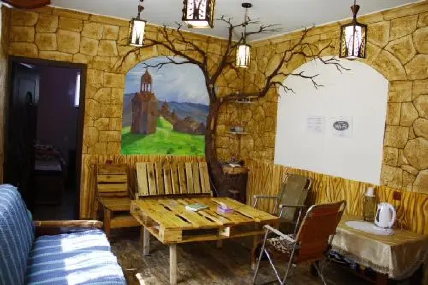 Mini House Hostel