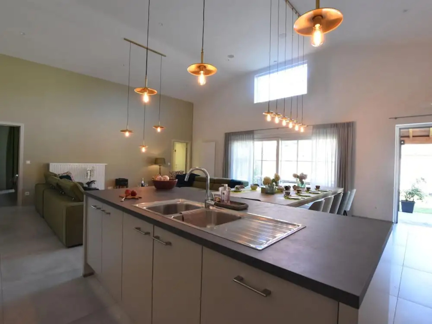 Tasteful Holiday Home in Sijsele-brugge With Garden