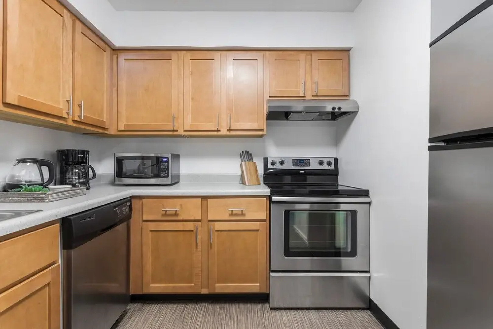 The Relaxing Lakeside Suites