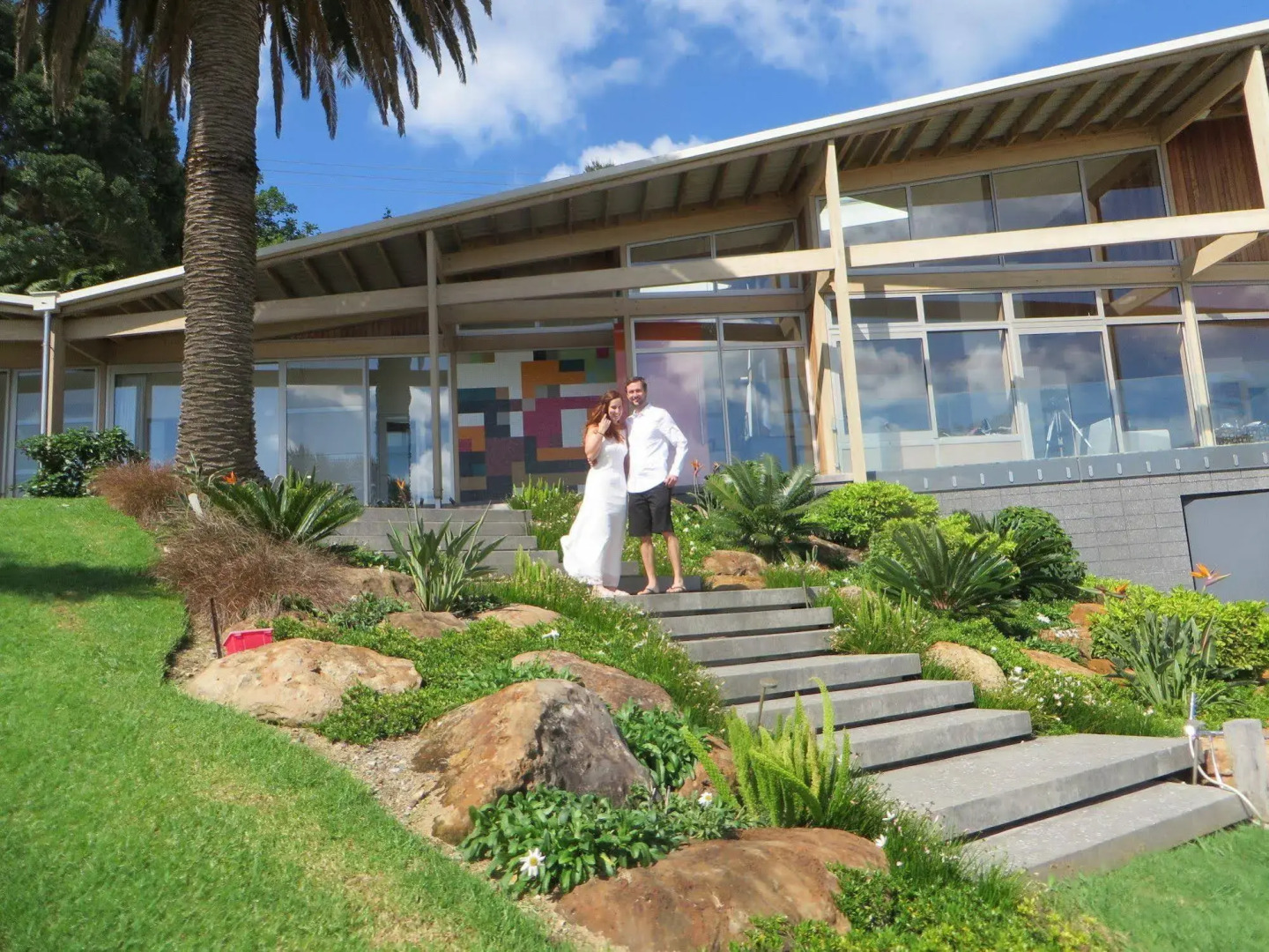 Cable Bay Stays – Golden Sand and Driftwood Beachfront Accommodation