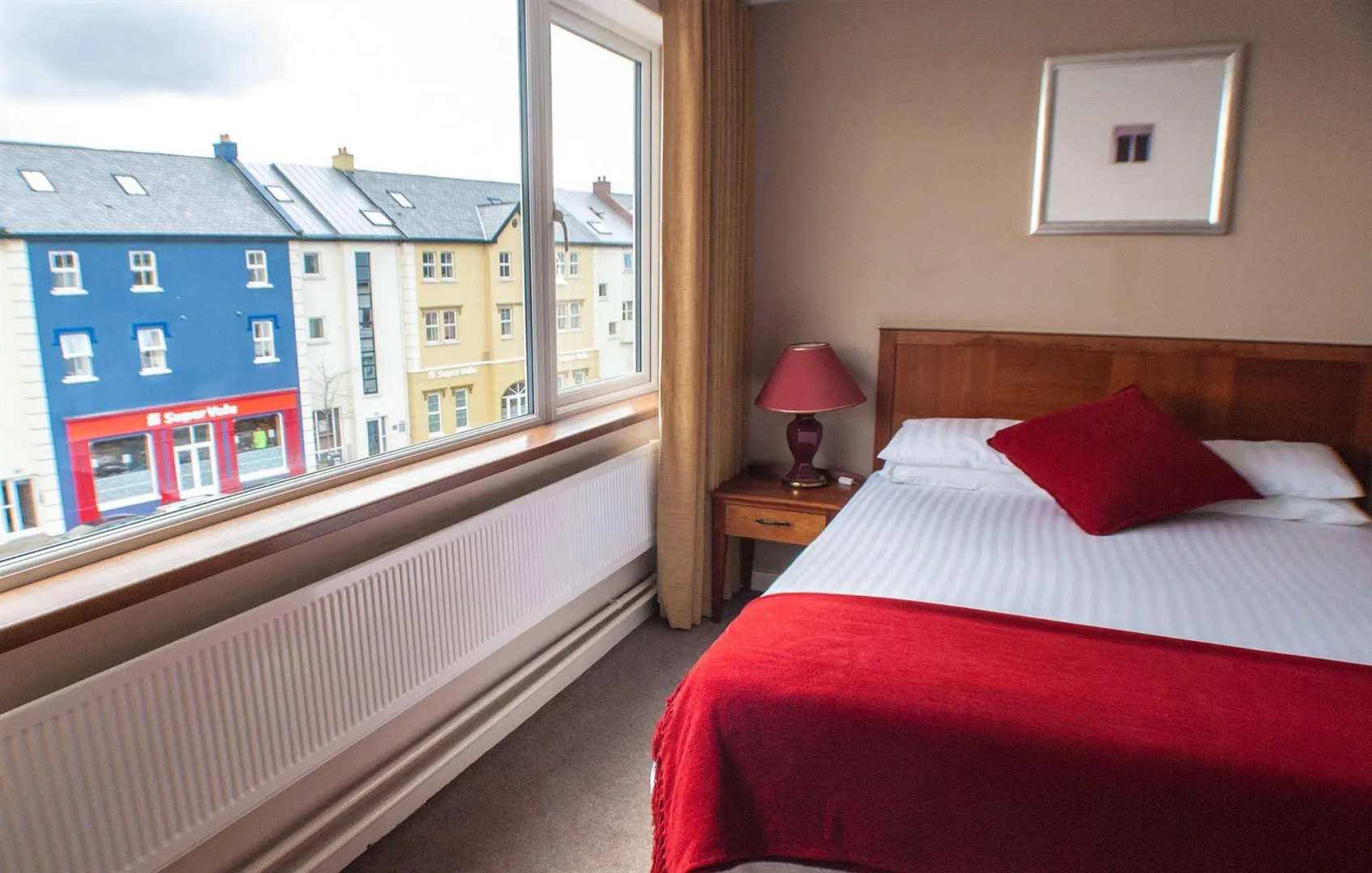 Alcock & Brown Hotel