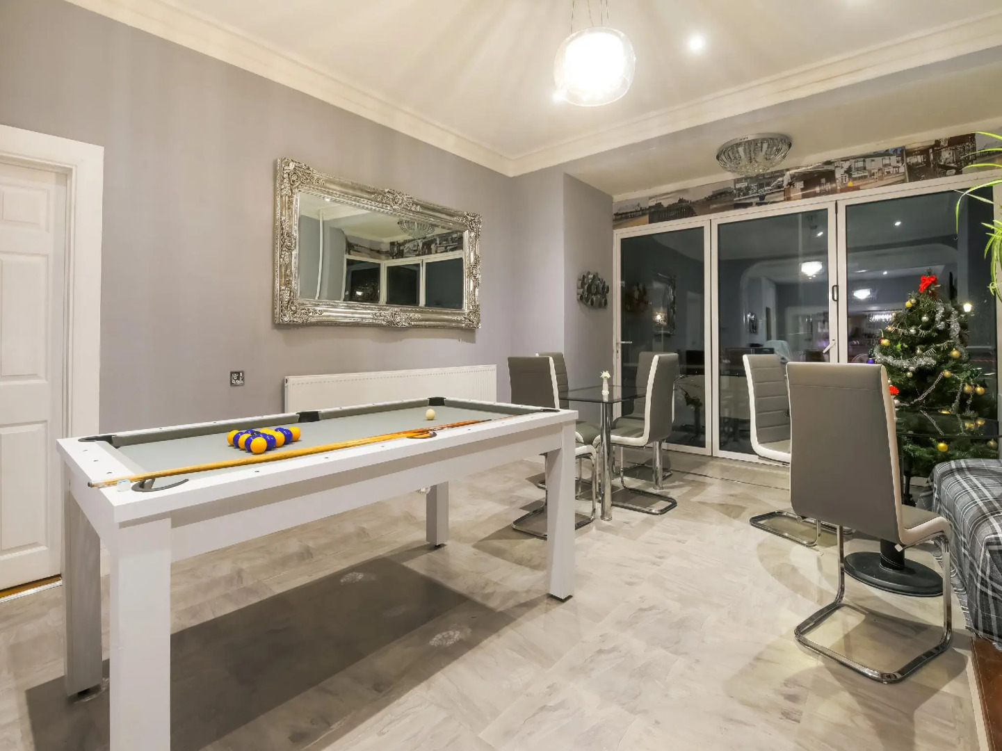 OYO Hotel Mj Kingsway