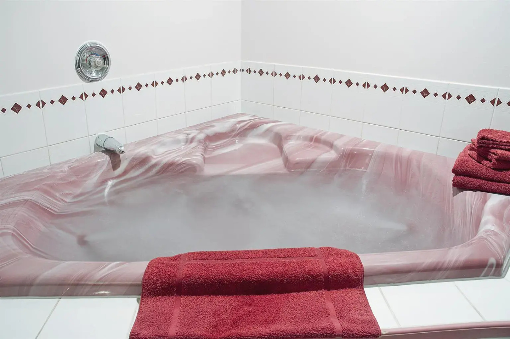 Canadas Best Value Inn Mile 0