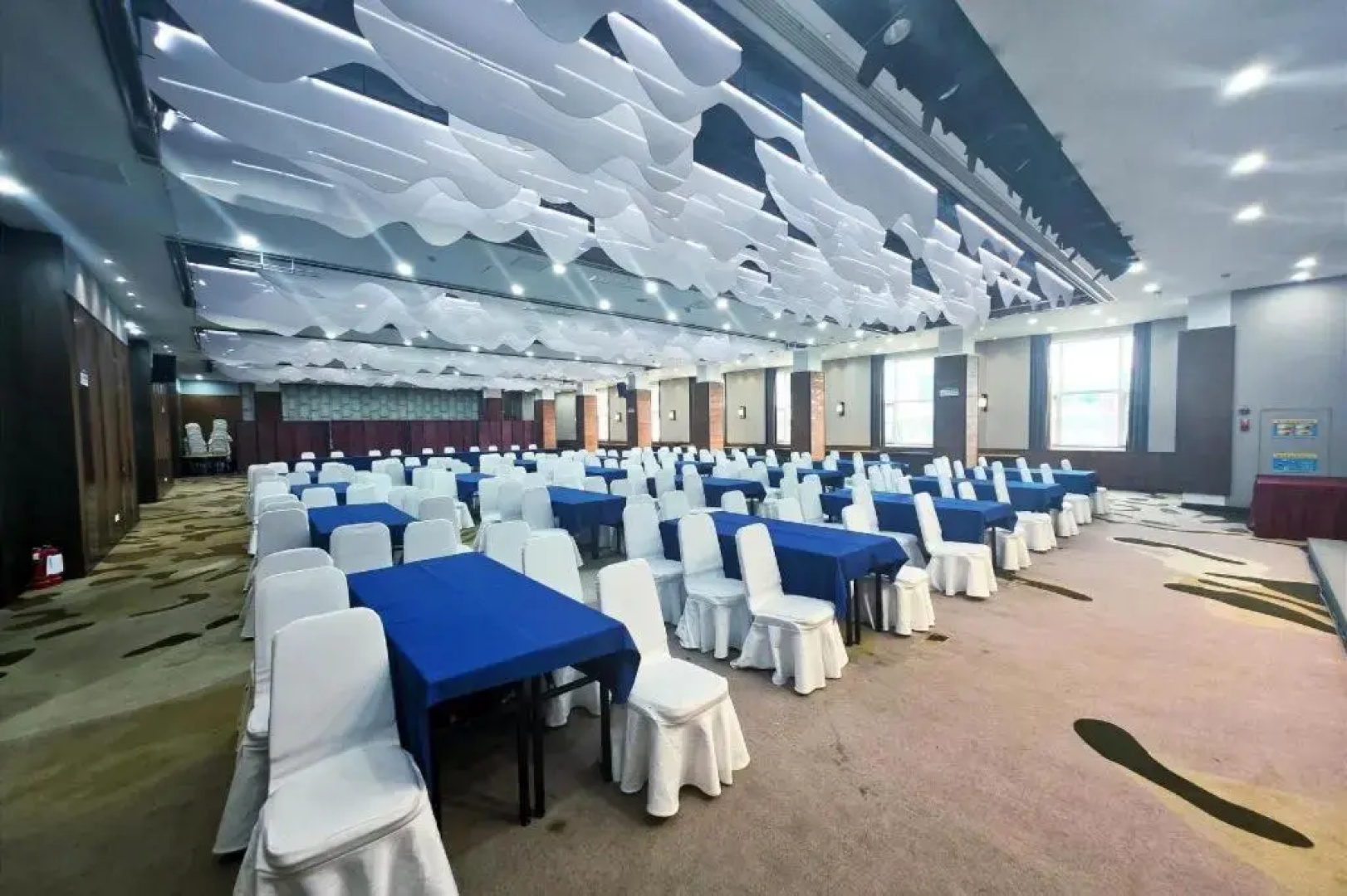 【locals】Taian Taishan District Baolongcity Square
