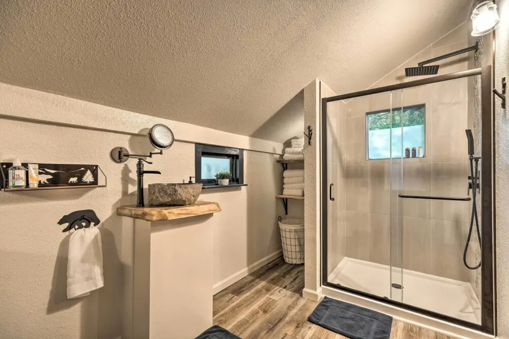 Camp Connell Cabin Near Vineyards & Hiking