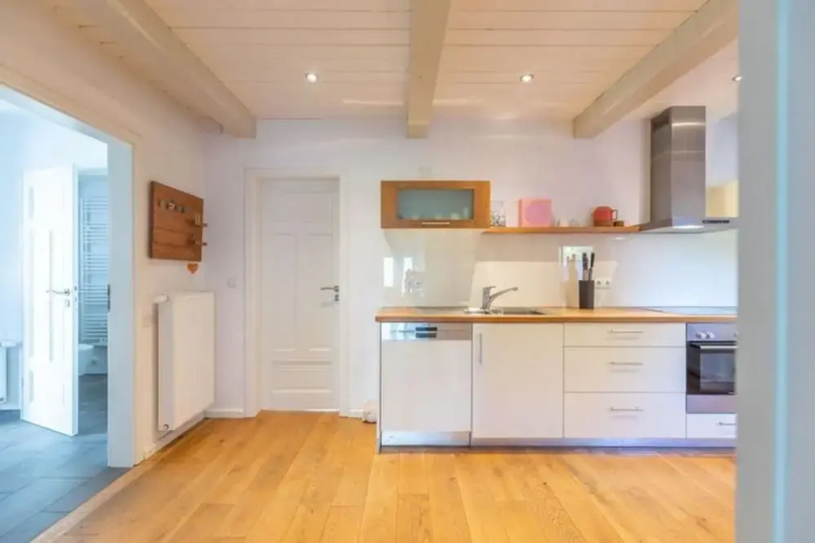 Historisches Reetdachhaus in Ruhiger Lage