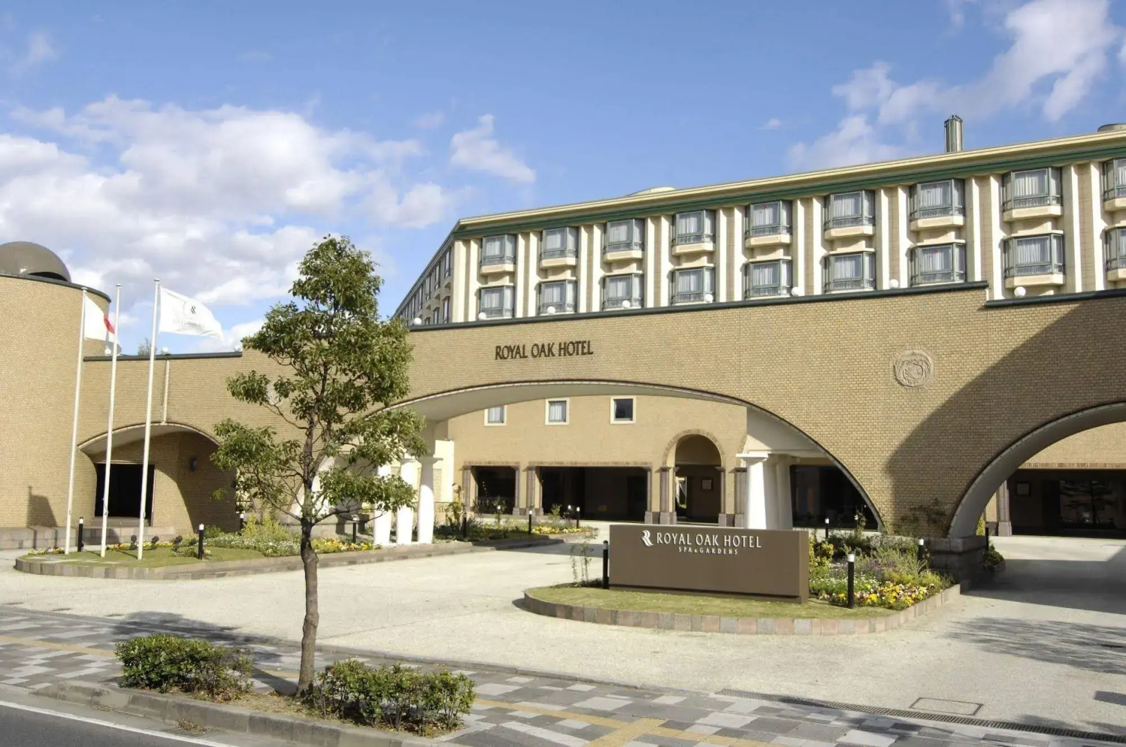 Royal Oak Hotel Spa & Gardens
