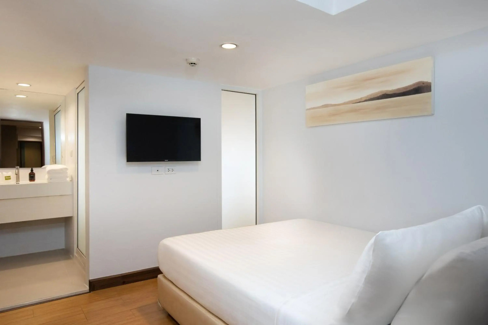 Nantra Sukhumvit 39 Hotel